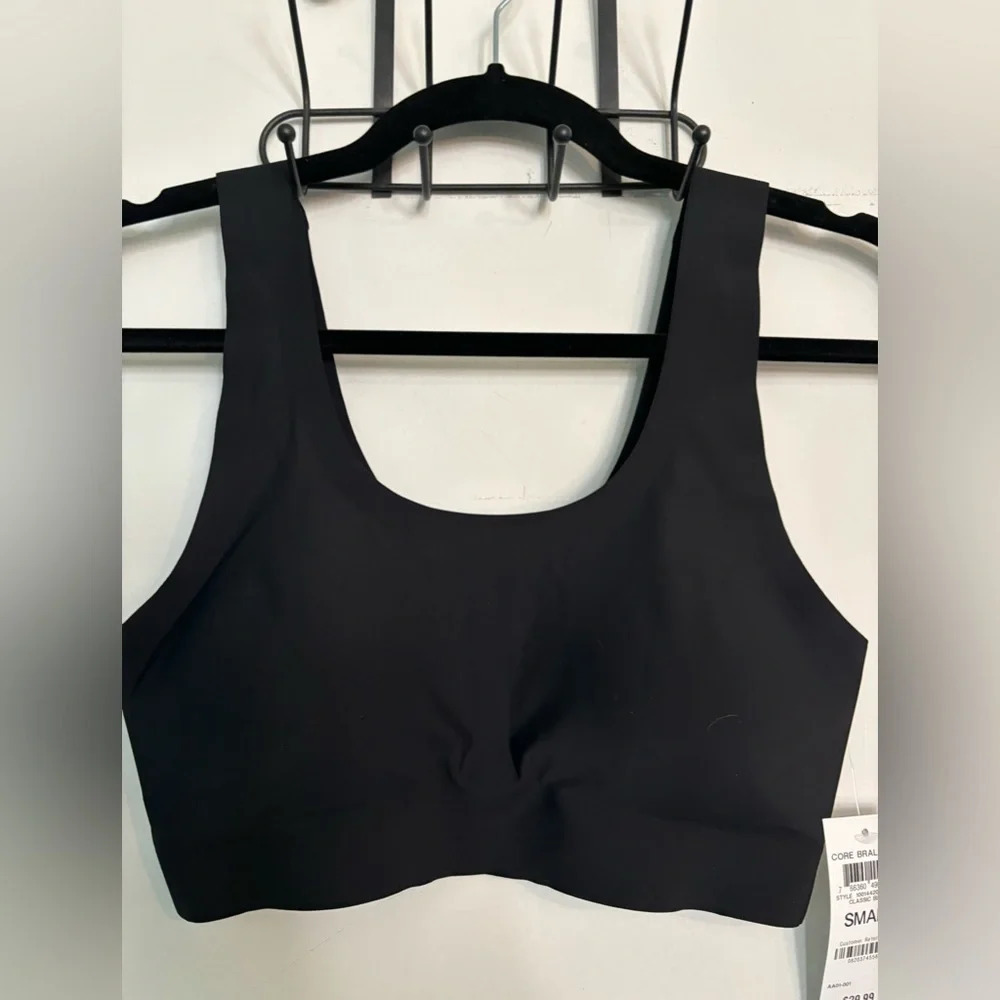 NWT Alfani Black Sports Bra with removable padding Size Small Nylon/Spandex